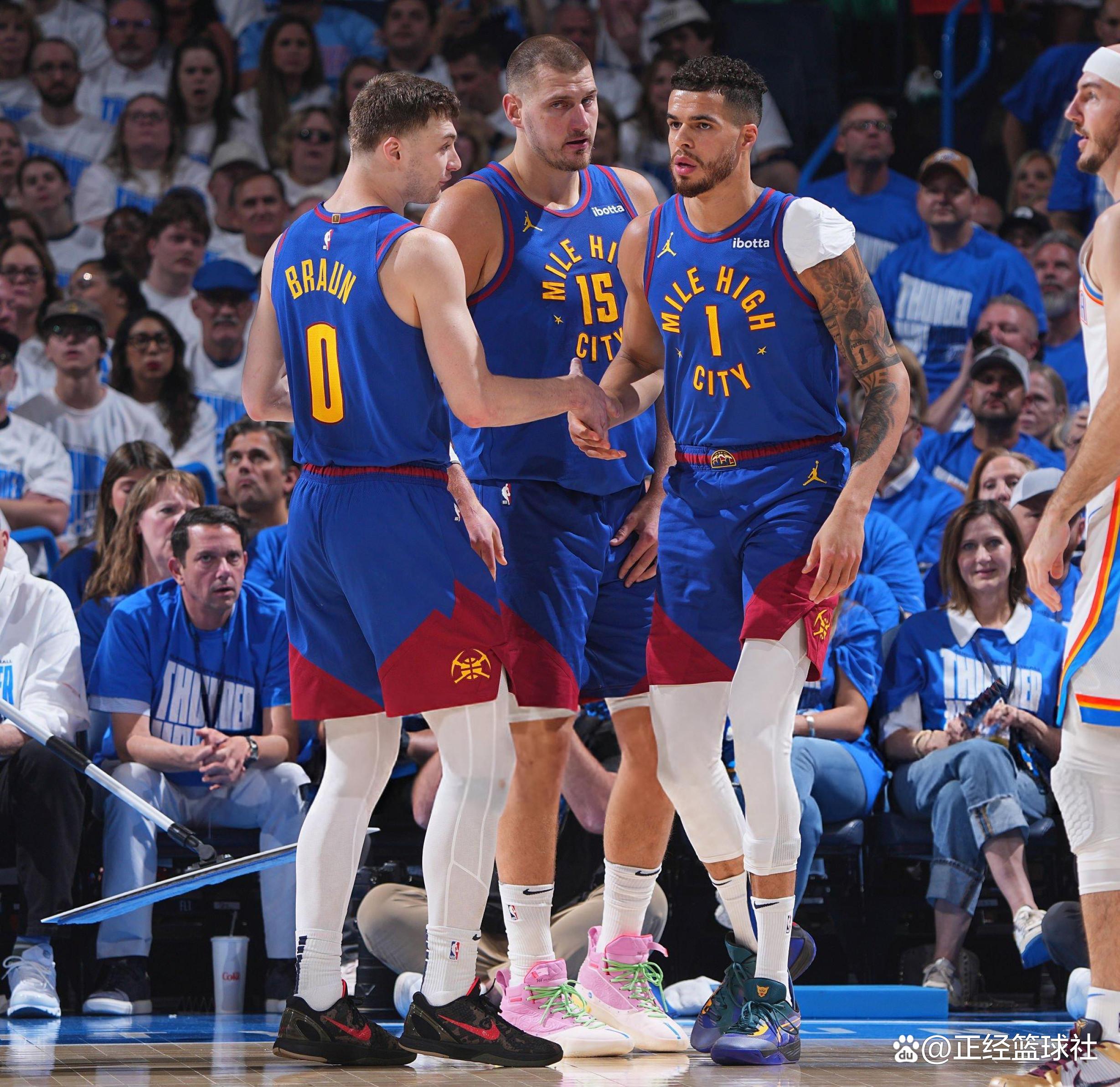 持球挡拆 持球挡拆